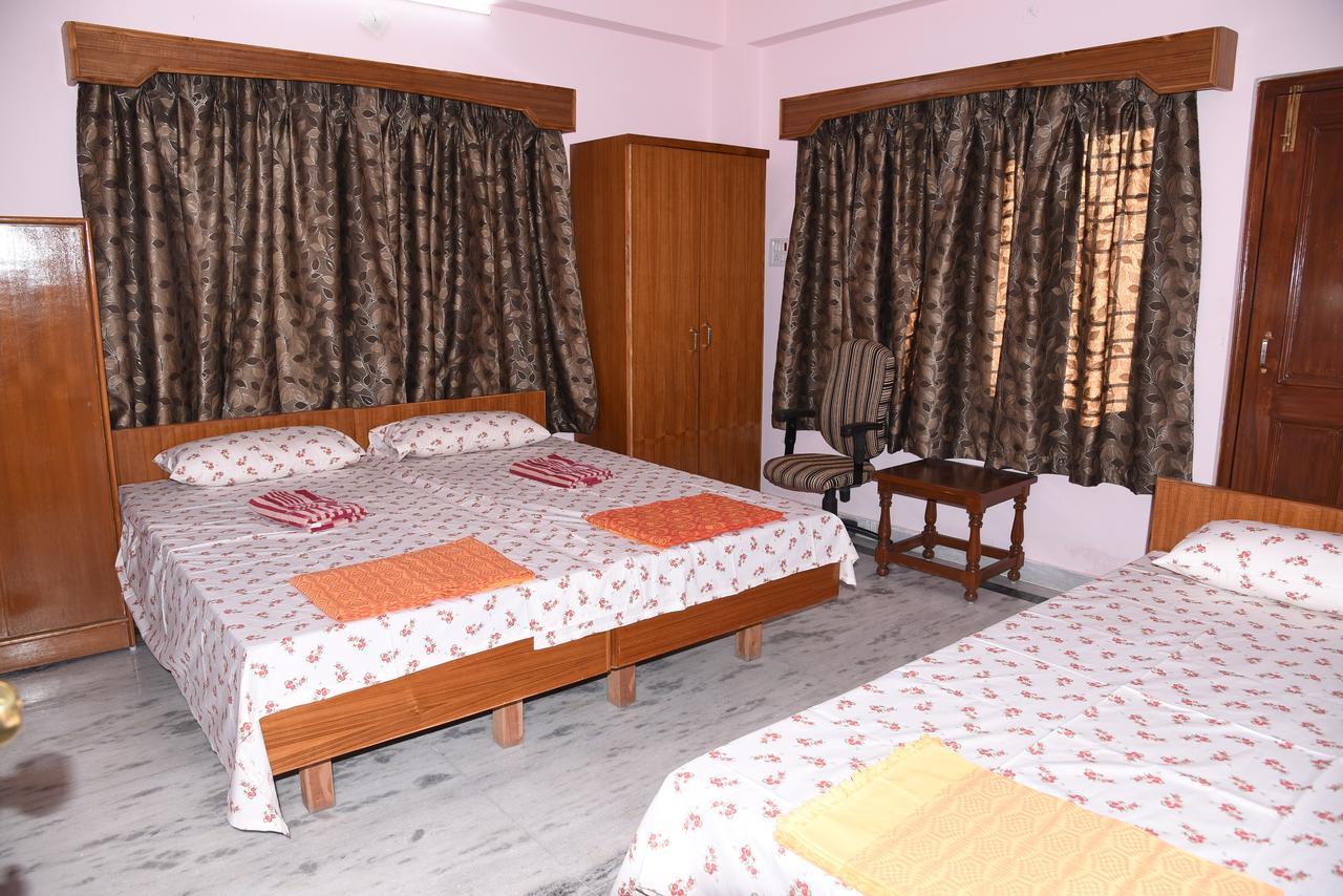 Anjani Mansion Hotel Haiderabad Buitenkant foto